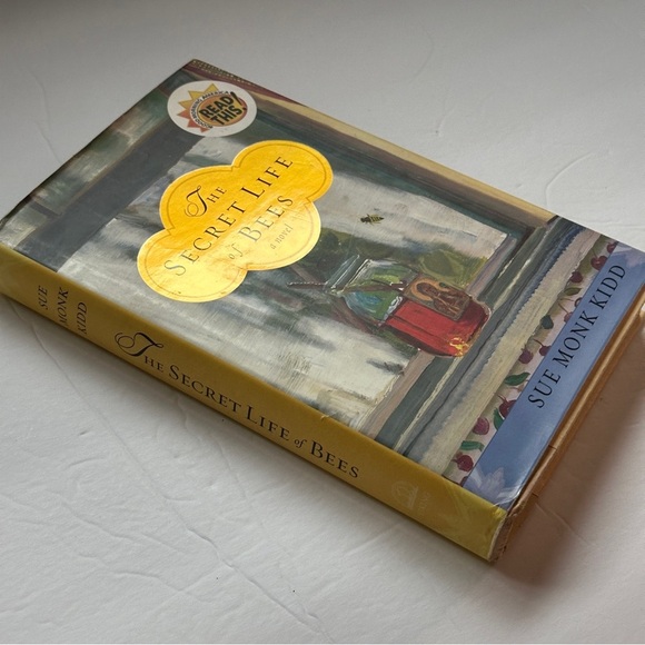 The Secret Life of Bees: A Novel by Sue Monk Kidd | Mystery | Hardcover Book - Picture 6 of 10